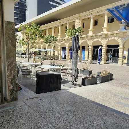 Royal Nest